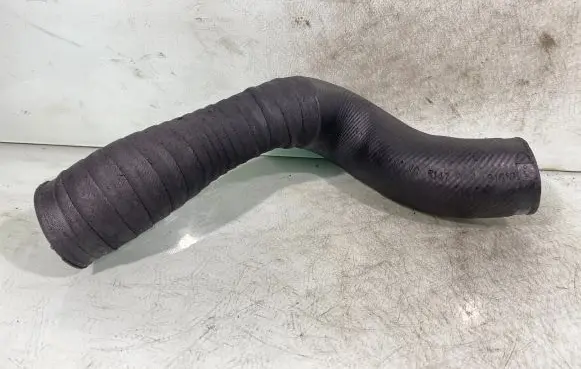 Volvo S70 V70 V70 XC Intercooler hose/pipe 9161891