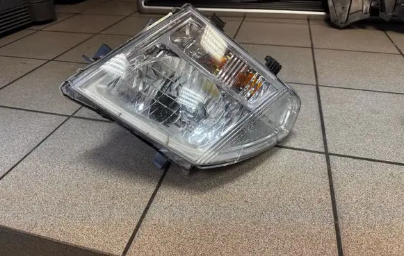 Headlight/headlamp