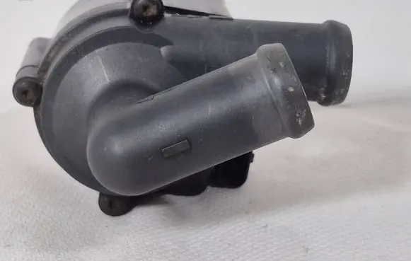 Volkswagen Golf VI Electric auxiliary coolant/water pump 5N0965561 701713080 11T1162899