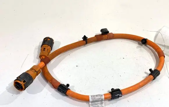 BMW 5 G30 G31 G38 High voltage cable 6823582