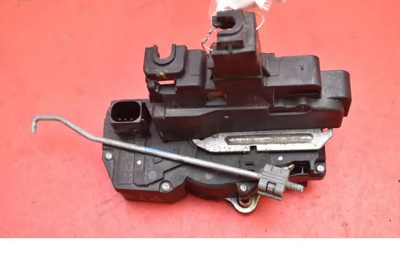 Chevrolet Captiva Rear door lock A046818