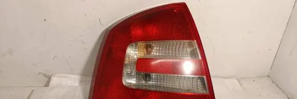Skoda Octavia Mk2 (1Z) Rear/tail lights 1Z5945095A 1Z5945111A