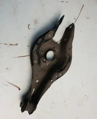 BMW 1 F20 F21 Rear upper control arm/wishbone 6867540