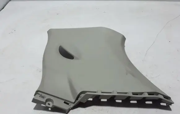 (D)pillar trim (top)