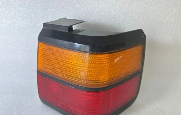 Volkswagen PASSAT B3 Rear/tail lights 357945112 352945258