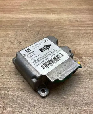 Opel Zafira A Airbag control unit/module 90582536 5WK4190
