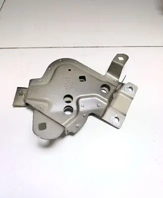 Audi e-tron Fender mounting bracket 4KE821150 4KE821434