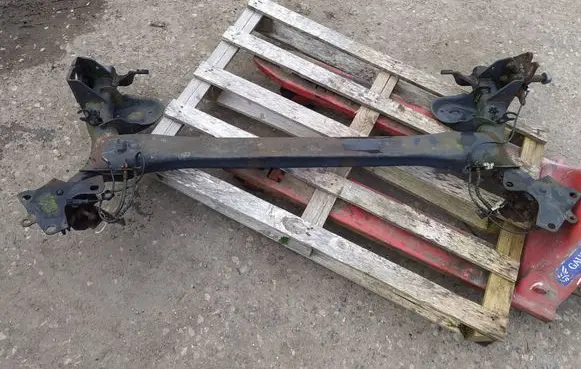 Renault Megane III Rear axle beam 