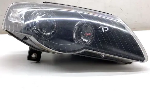 Volkswagen PASSAT B6 Headlight/headlamp