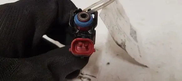 Nissan Almera N16 Fuel injector 0280155940 166009F600