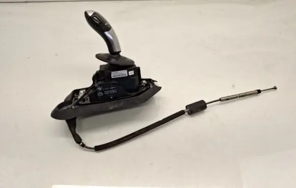 BMW 5 E60 E61 Gear shifter/selector 7577598