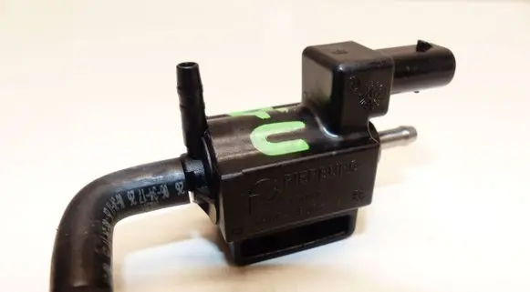 Volkswagen Tiguan Allspace Turbo solenoid valve 06H906283J