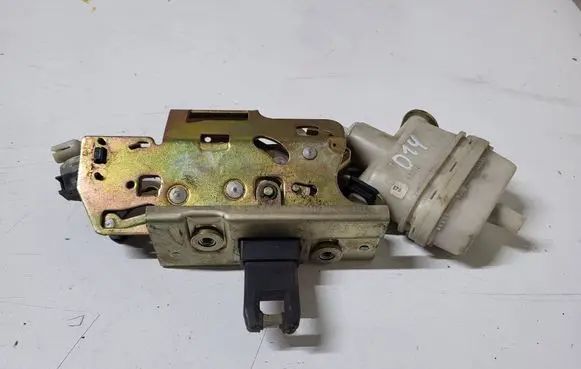 Mercedes-Benz S W140 Tailgate lock latch 1408002075