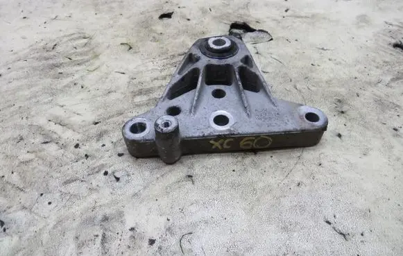 Volvo XC60 Engine mount vacuum valve GMAUTO4574097