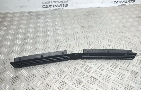 Mitsubishi Lancer Dashboard air vent grill cover trim 