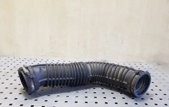 Nissan NV400 Turbo air intake inlet pipe/hose CIKAUTXO