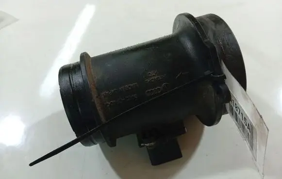 Audi A6 S6 C6 4F Mass air flow meter 