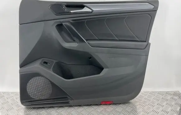 Volkswagen Tiguan Front door card panel trim 5NC867012 1M8867012