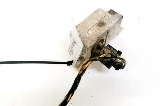 Volkswagen Golf V ESP acceleration yaw rate sensor 1K0907655B