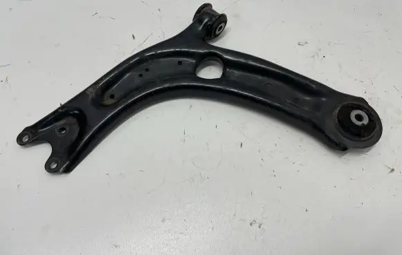 Cupra Formentor Front lower control arm/wishbone 5Q040718