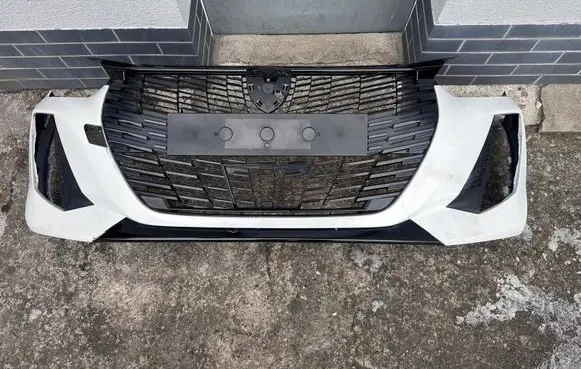 Peugeot 208 II Front bumper 9855772080
