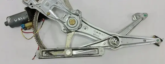 Mercedes-Benz ML W163 Tailgate lock loop/hook striker 