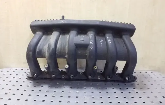 BMW 5 E39 Intake manifold 11611427618 1427618 11611703778