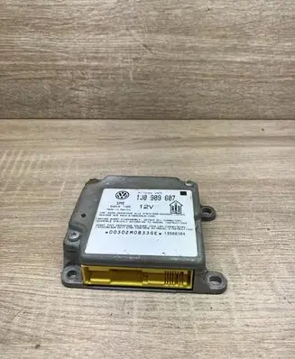 Volkswagen PASSAT B5 Airbag control unit/module 1J0909607 5WK4199