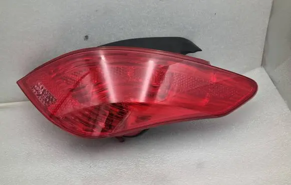 Peugeot 308 Rear/tail lights 2589D