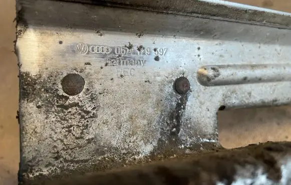 Audi TT Mk1 Other engine bay part 06A129597