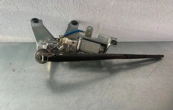 Subaru Forester SG Rear window wiper motor 