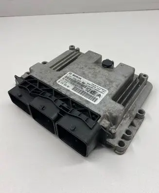 Peugeot 208 Engine control unit/module 9666729580 9807885980 0281030546