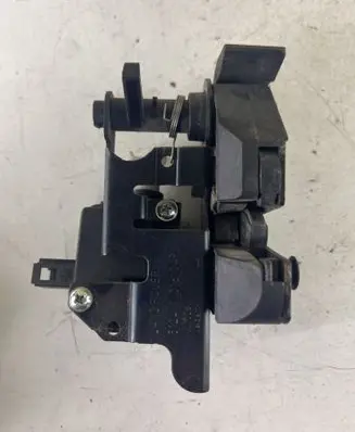 Land Rover Range Rover L322 Tailgate lock latch 51247016047 51247016049 01030357220