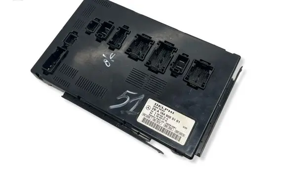 Mercedes-Benz ML W164 SAM control unit A1649005101 A1649025700