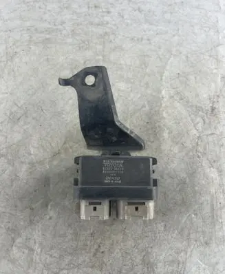Toyota Land Cruiser (HDJ90) Other control units/modules 8826335090 0610001710