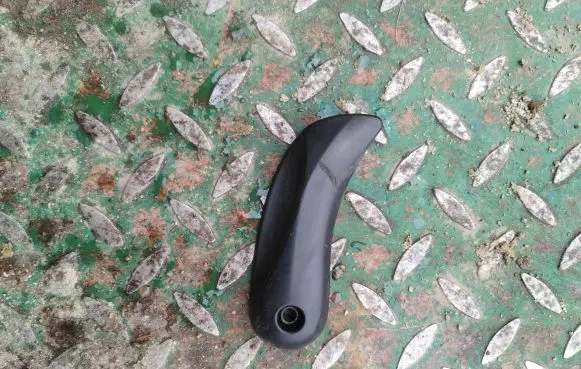 BMW 5 E60 E61 Engine bonnet (hood) release handle 7008933