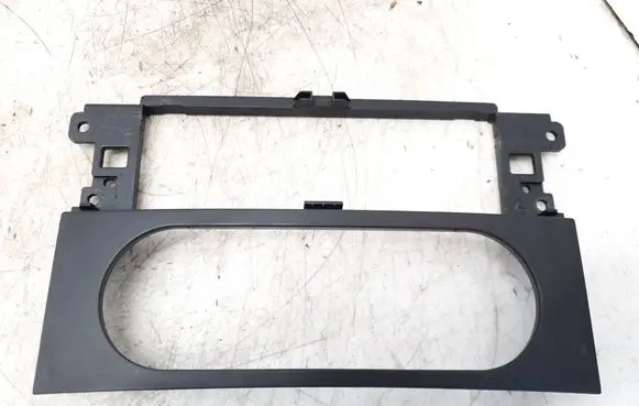 Renault Koleos I Radio/GPS head unit trim 27570JY00