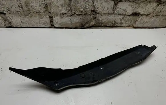 Mercedes-Benz C W205 Fender end trim A2058890125