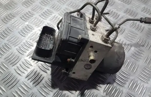 Ford Mondeo Mk III ABS Pump 0265800007