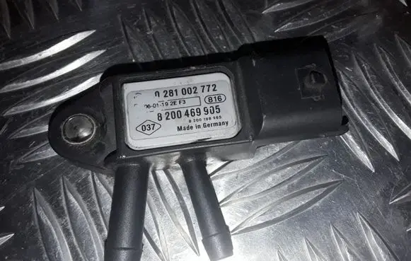 Renault Megane II Exhaust gas pressure sensor 0281002772 8200469905