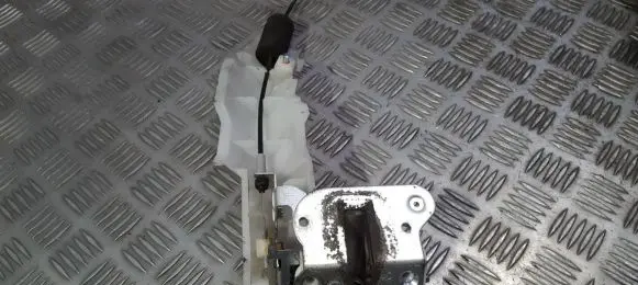 Mazda 5 Rear door lock 