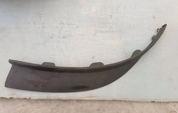 Opel Astra J Front bumper lip 13264407 F104