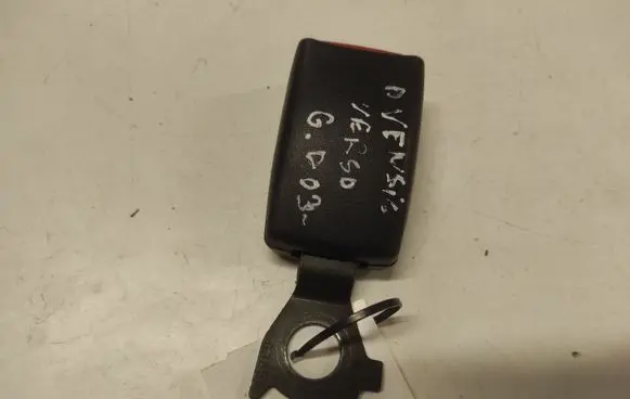 Toyota Avensis Verso Rear seatbelt buckle