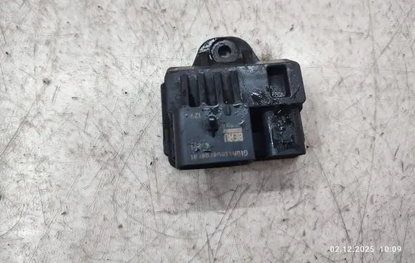 Mini Cooper Countryman R60 Glow plug pre-heat relay 7823325 782332502