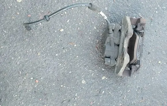 Mercedes-Benz ML W164 Front brake caliper