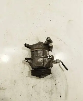 Toyota Verso-S Air conditioning (A/C) compressor (pump) 4472604201 5TSE10C 11M01067