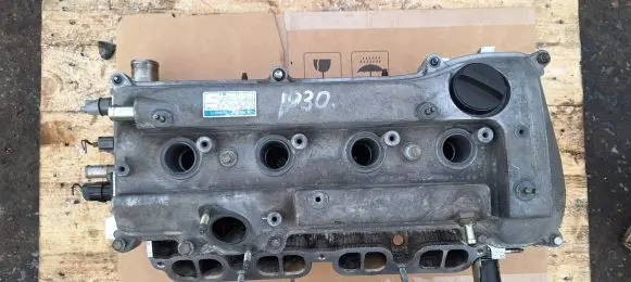 Toyota Avensis T220 Engine head 1AZFSE AZS8