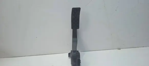 Porsche Macan (95B) Accelerator throttle pedal 8K1723523A