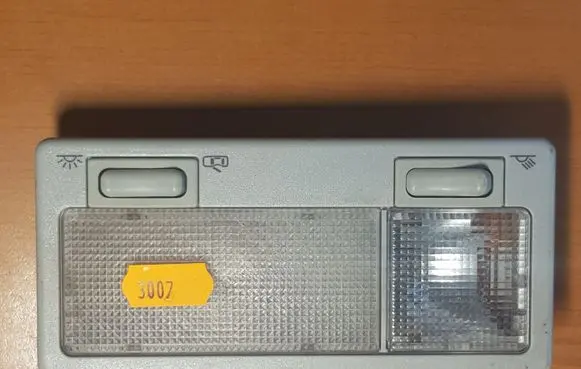 Volkswagen Golf III Front seat light 357947111C