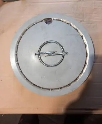 Opel Ascona C R13 wheel hub/cap/trim 90159675